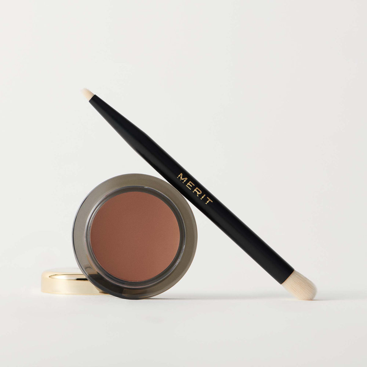 Master | | Solo Shadow with no lid with Brush No 2 rested on it