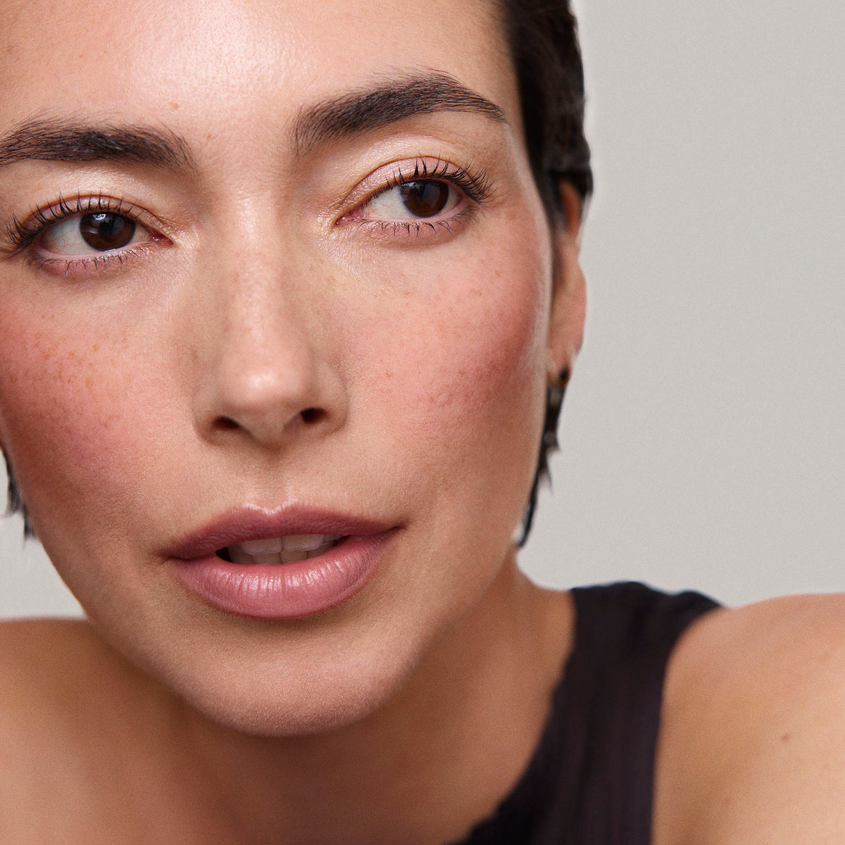 Master ||  Model is wearing Flush Balm in shade Beverly Hills.