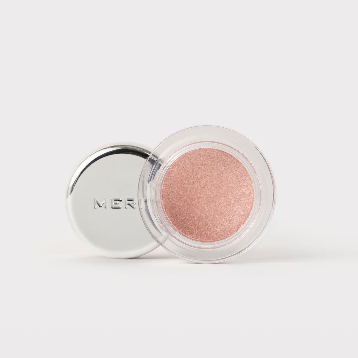 Master ||   A cream-to-powder eyeshadow by MERIT Beauty in Glacé 