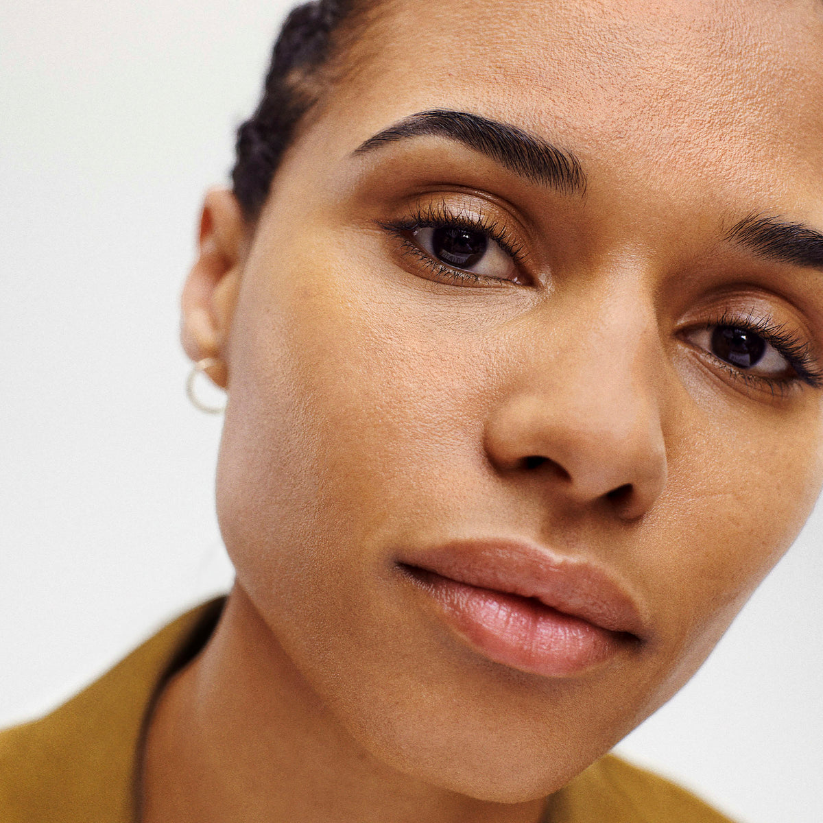 Master || Model wears The Minimalist in Khaki.