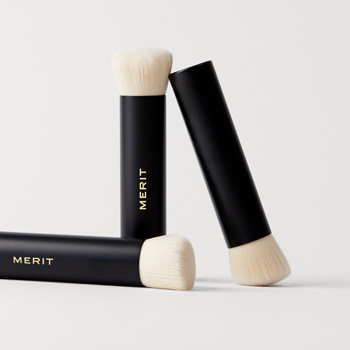 Master || listing 3 Brush No.1 staged in different positions